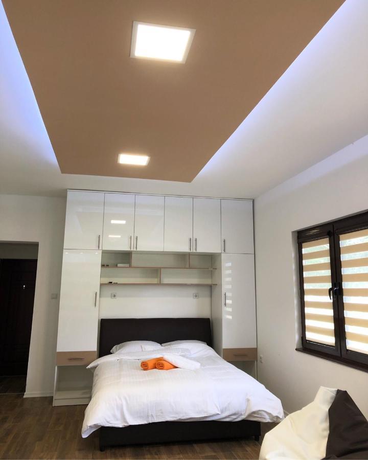 Apartmani Sarovic Tjentiste Esterno foto