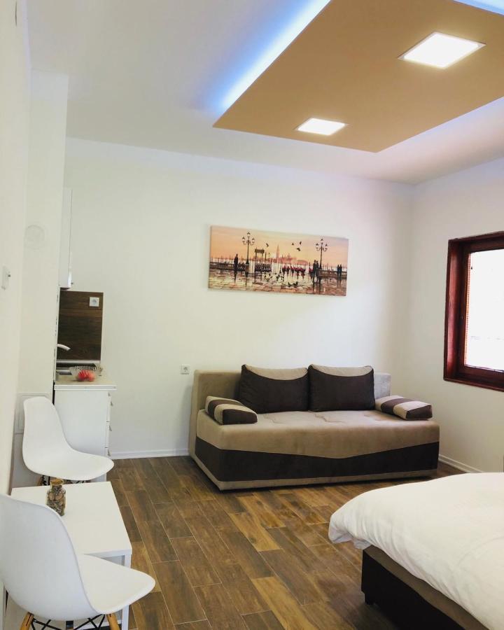 Apartmani Sarovic Tjentiste Esterno foto